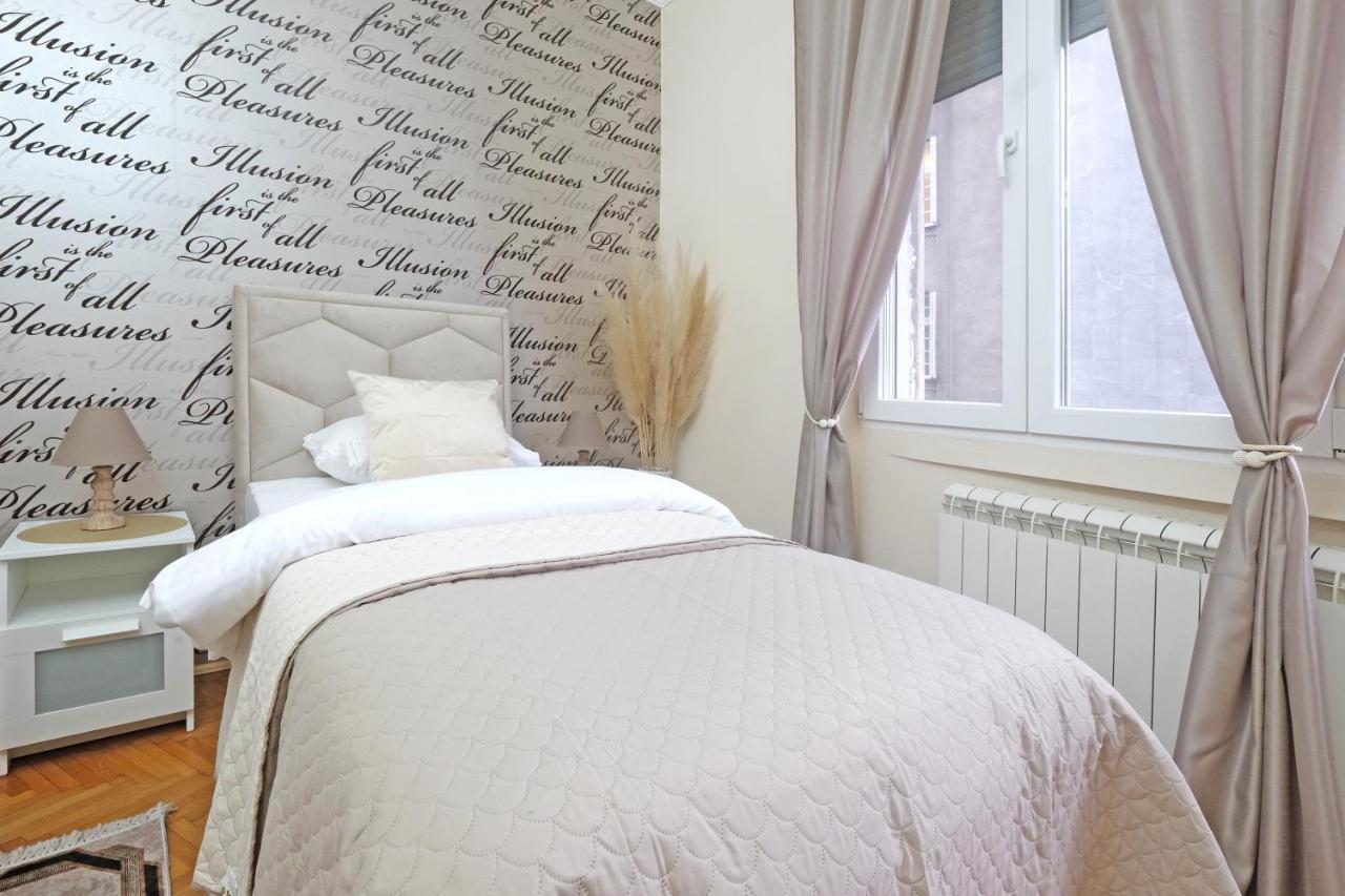 Illusion Downtown Apartment بلغراد المظهر الخارجي الصورة